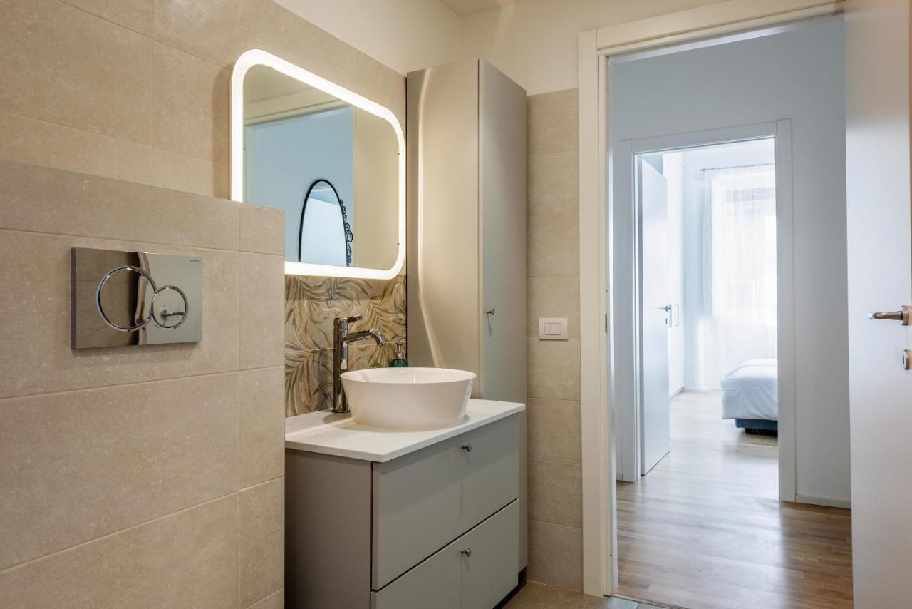 Spacious & Comfortable Apartment In Duomo By Easylife Mailand Exterior foto